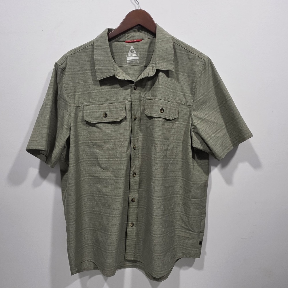 Gerry Performance Button Up Shirt Mens XL Strech Lightweight